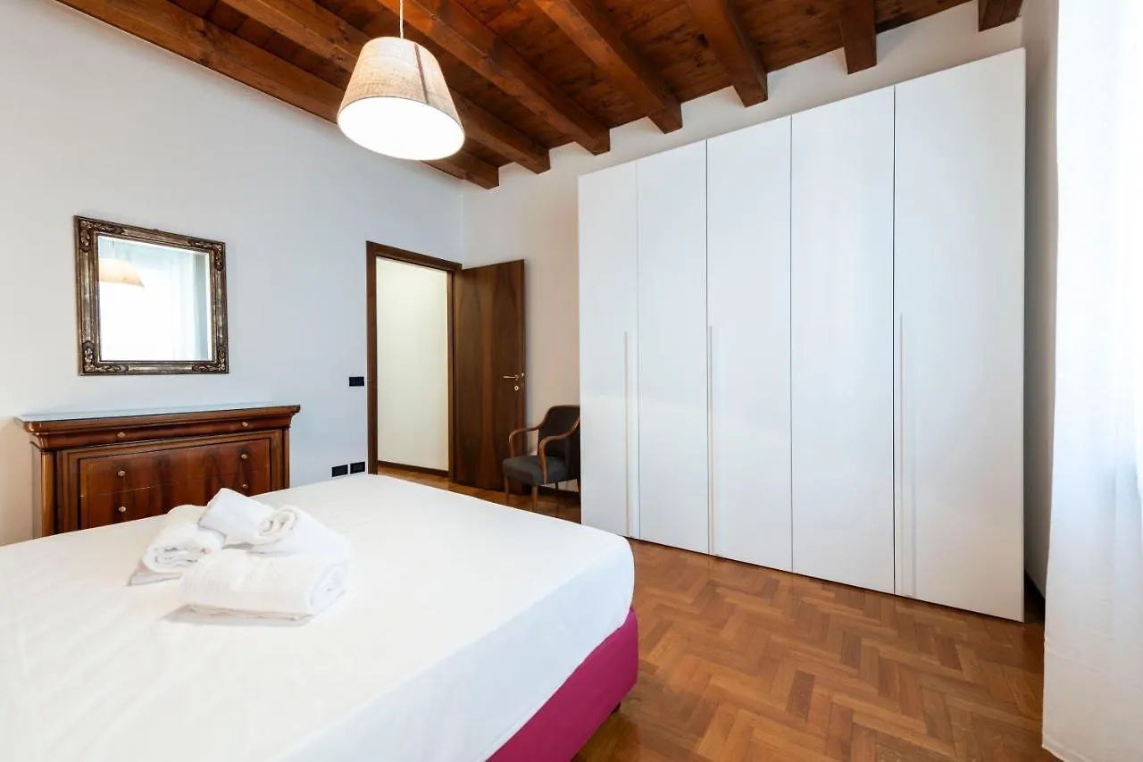 Amanti Apartment In Verona